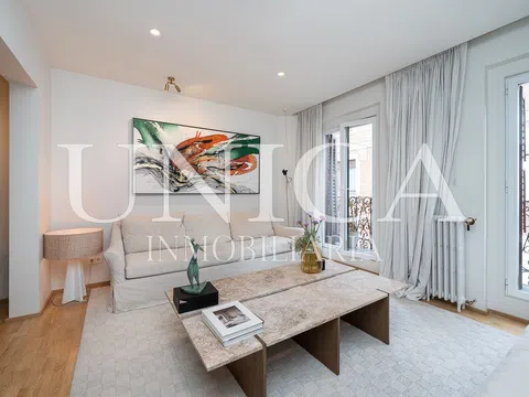 Flat in calle de Regueros - Photo 2