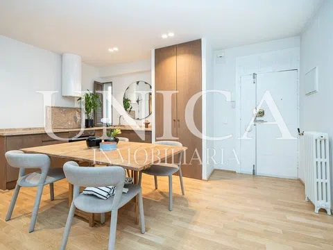 Flat in calle de Regueros - Photo 14