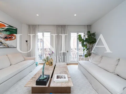 Flat in calle de Regueros - Photo 3