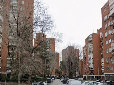 Flat in calle de Menasalbas
