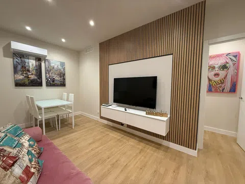 Flat - Photo 2