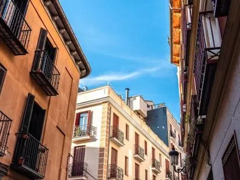 Flat in calle del Salitre - Photo 14