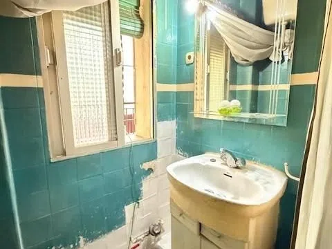Flat in calle Sierra de Alcubierre - Photo 4