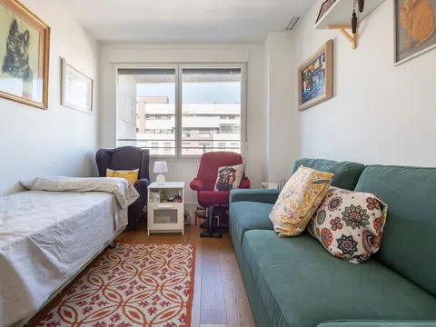 Flat in avenida de Secundino Zuazo - Photo 19