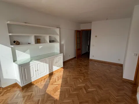 Flat - Photo 2
