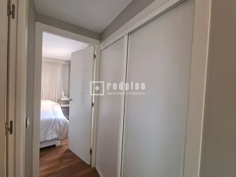 Flat in calle Gandhi - Photo 11