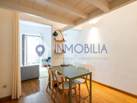 Flat in calle de la Madera - Photo 12