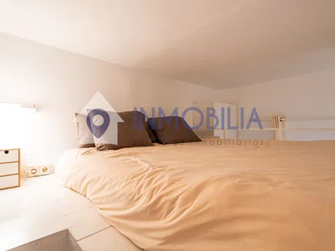 Flat in calle de la Madera - Photo 17