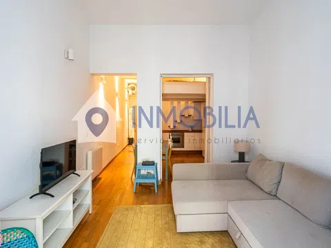 Flat in calle de la Madera - Photo 6