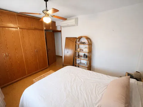 Flat in calle de Seseña - Photo 12