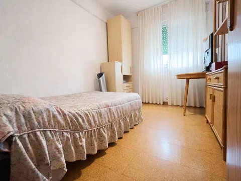 Flat in calle de Seseña - Photo 14