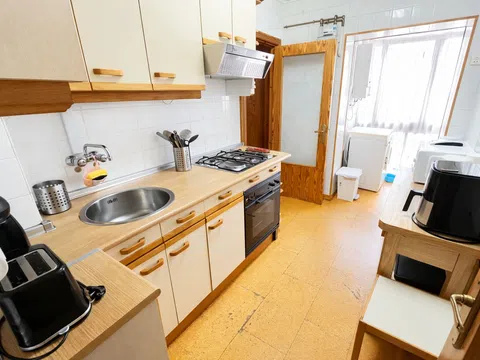 Flat in calle de Seseña - Photo 7