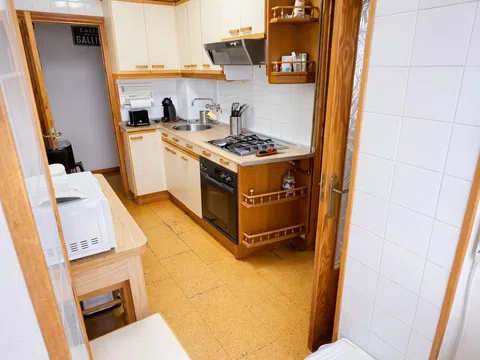 Flat in calle de Seseña - Photo 8