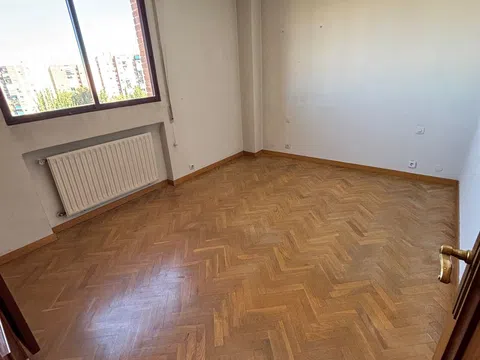 Flat in calle de Melchor Fernández Almagro - Photo 16