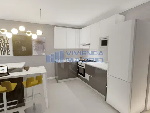 Flat in calle de Mariano Serrano - Photo 2