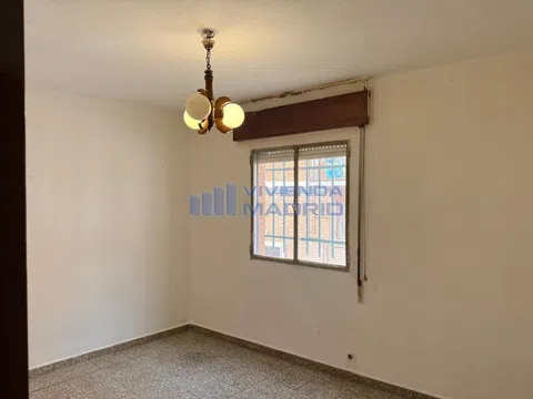Flat in calle de Mariano Serrano - Photo 14