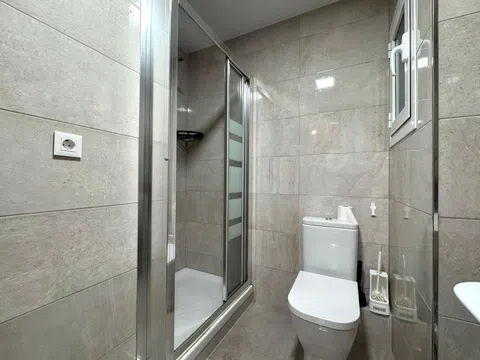 Flat in paseo de la Florida - Photo 11