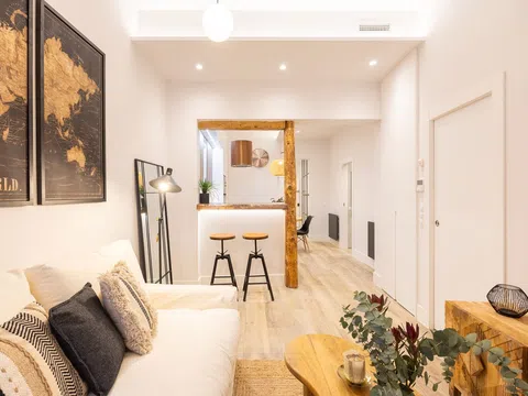 Flat in calle Escorial - Photo 4