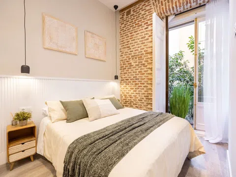 Flat in calle Escorial - Photo 9