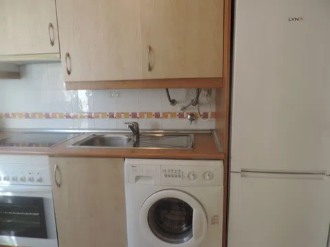 Flat in calle de la Sierra de los Filabres - Photo 9