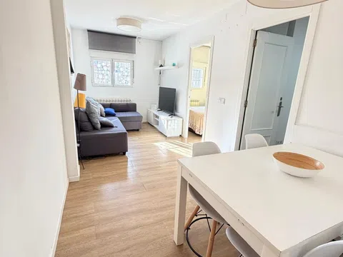 Flat in calle de Embajadores - Photo 5