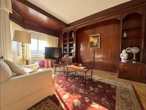 Flat in avenida de Ramón y Cajal - Photo 2