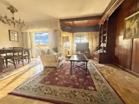 Flat in avenida de Ramón y Cajal - Photo 3