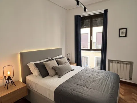 Flat in calle de Zurita - Photo 2