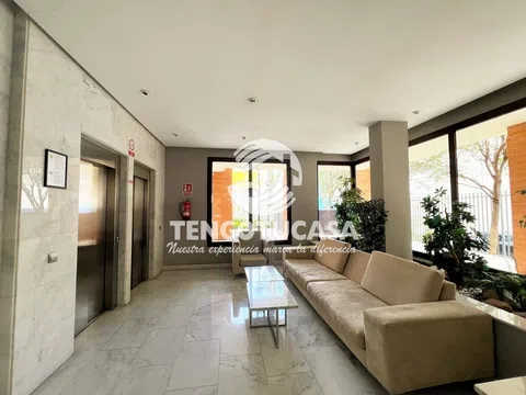 Flat in calle de Belfast - Photo 14
