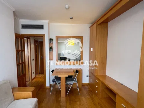 Flat in calle de Belfast - Photo 5