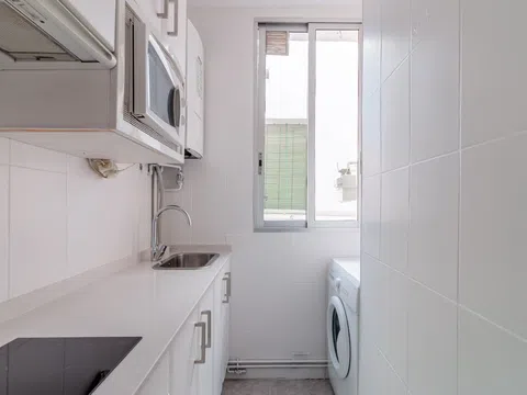 Flat in calle de Antonio López - Photo 19