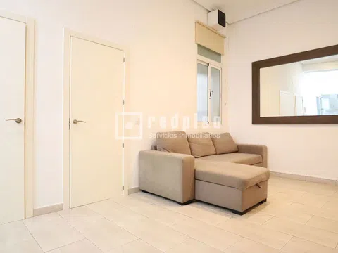 Flat in calle de Monteleón - Photo 2