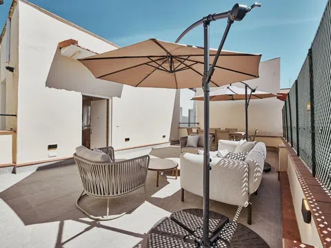 Penthouse - Photo 3