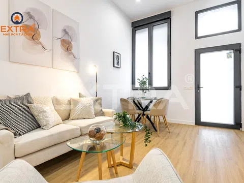 Flat in calle de Nieremberg - Photo 1