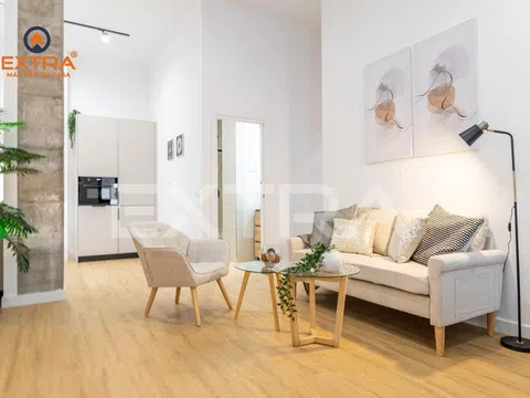 Flat in calle de Nieremberg - Photo 2