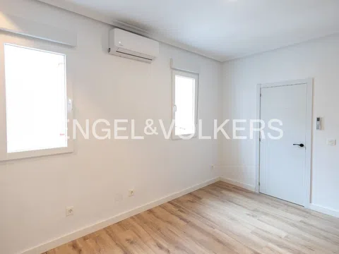 Flat in calle de Bravo Murillo - Photo 17