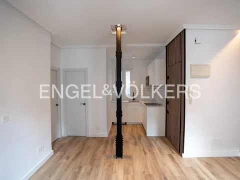Flat in calle de Bravo Murillo - Photo 9
