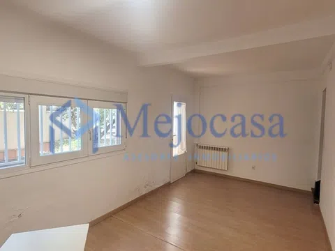 Terraced house in calle de Francisco Luján - Photo 11