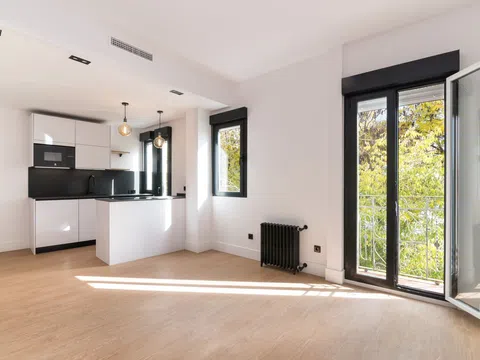 Flat in glorieta de las Pirámides - Photo 2
