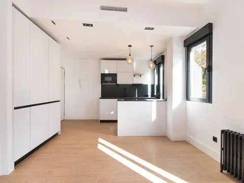 Flat in glorieta de las Pirámides - Photo 3