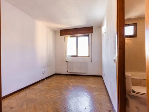 Flat in CL Santiago De Compostela - Photo 14