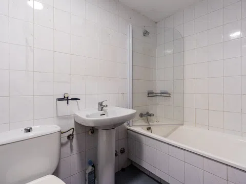 Flat in CL Santiago De Compostela - Photo 15