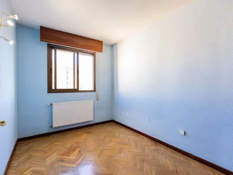Flat in CL Santiago De Compostela - Photo 17