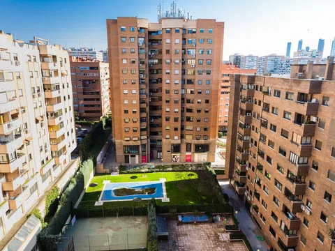 Flat in CL Santiago De Compostela - Photo 5