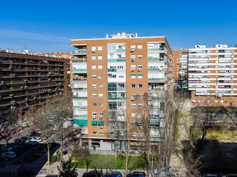 Flat in CL Santiago De Compostela - Photo 6