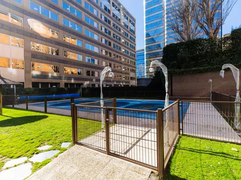 Flat in CL Santiago De Compostela - Photo 7