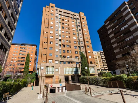 Flat in CL Santiago De Compostela - Photo 8