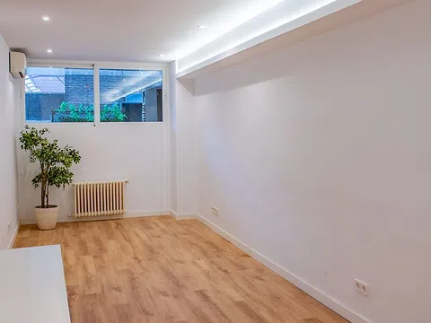 Flat in calle de Francisco Silvela, 45 - Photo 2