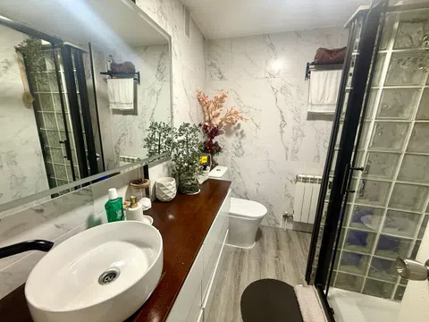Flat in plaza de Anocibar - Photo 12