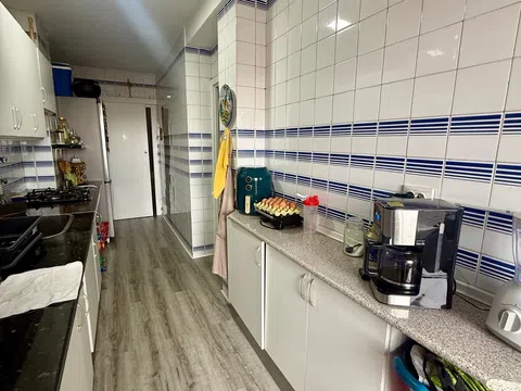 Flat in plaza de Anocibar - Photo 18